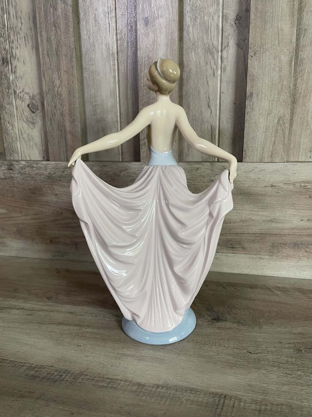 Lladro Porcelain Figurine 'Dancer' #5050 - Picture 6 of 6